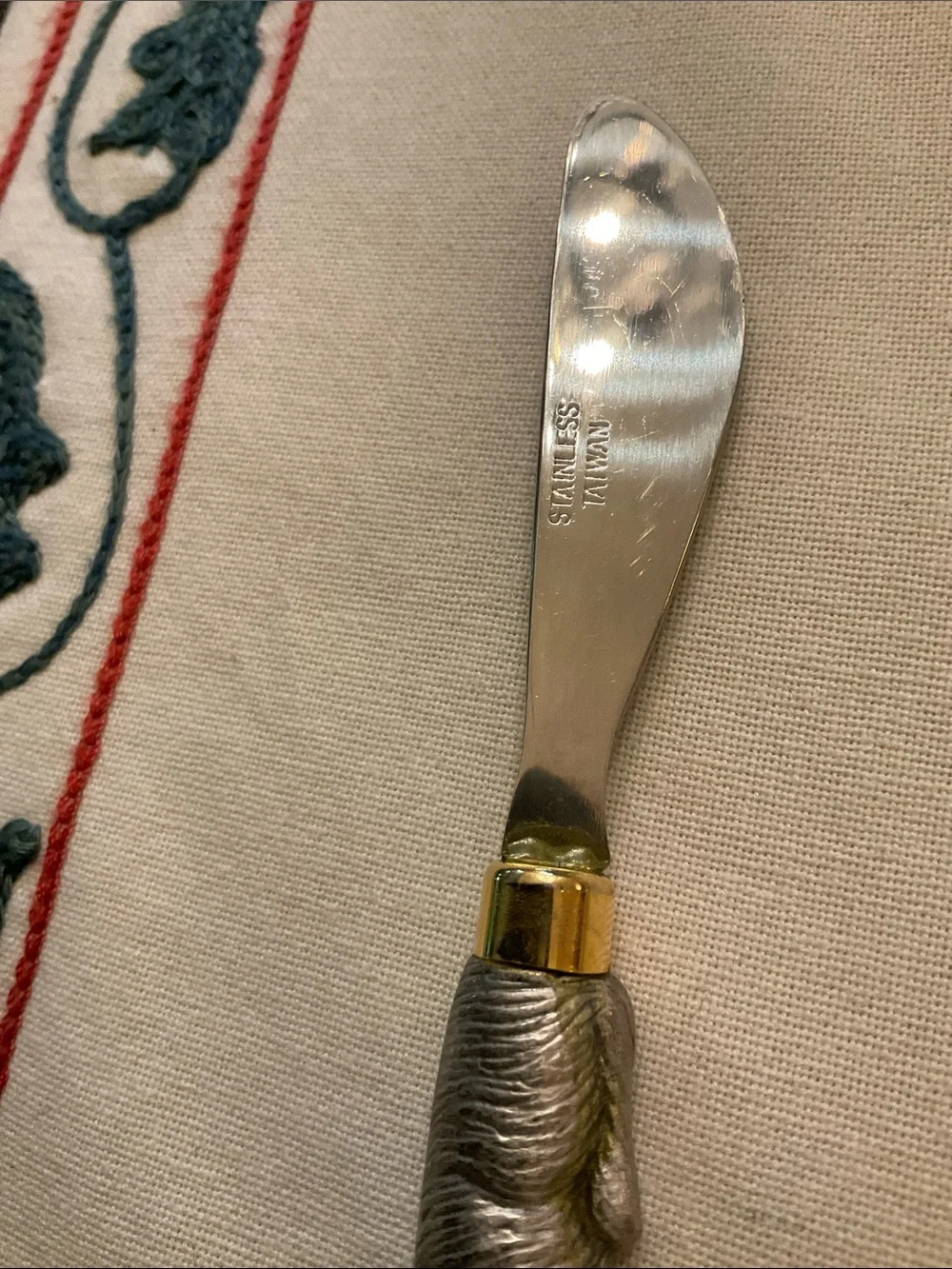 Set of 4 pewter BUNNY spreaders.  Great for Entertaining!  5”Stainless, like new